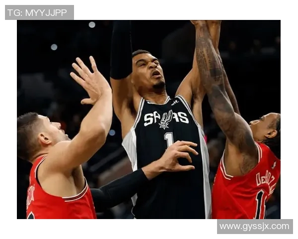 马刺球星德罗赞表态：球队目标只有一个，就是拿下总冠军！