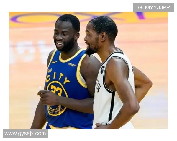 篮网与太阳激战正酣球迷热议比赛精彩瞬间与战术分析