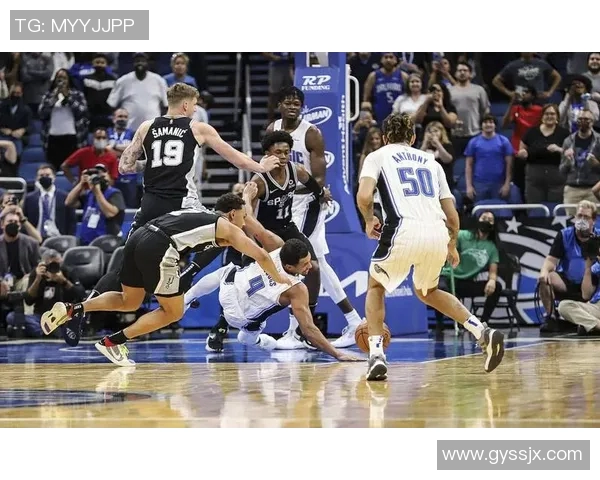 雄鹿与骑士历史交锋比分回顾及精彩瞬间分析 雄鹿与骑士历史交锋比分回顾及精彩瞬间分析