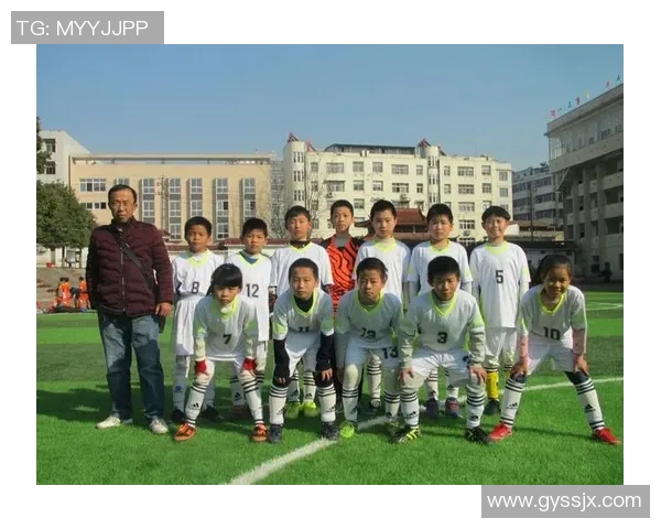 六小学校足球比赛精彩直播全程回顾与精彩瞬间分享 六小学校足球比赛精彩直播全程回顾与精彩瞬间分享